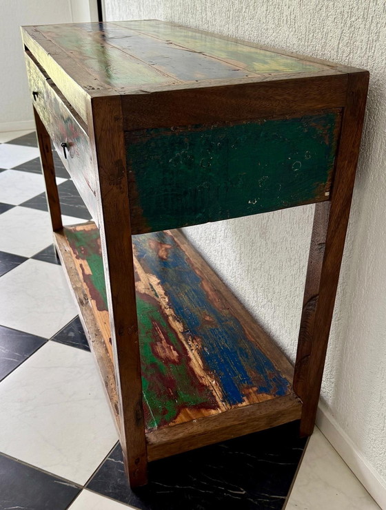 handgemaakt van gerecycled hout